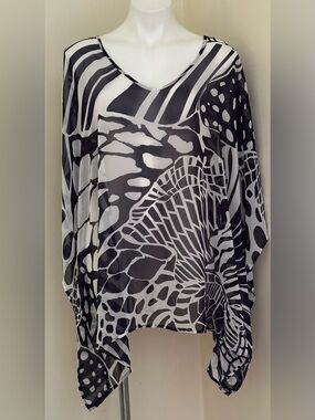 SUSAN GRAVER White Blue Sheer Geometric Batwings Tunic Or Cover Up Top Sz XL